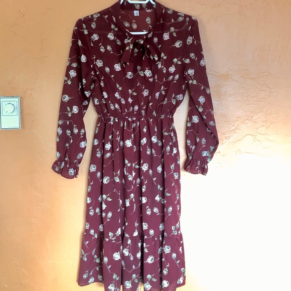 [SOLD] Kstyle Chiffon Dress - Picture 2 of 3